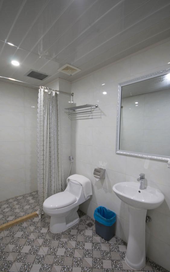 Sky Hotel Chinatown Yangon Exterior photo