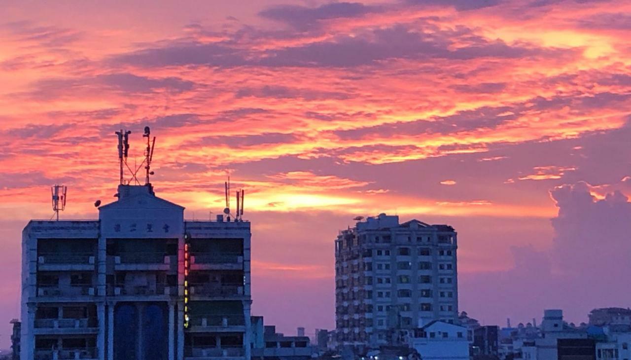 Sky Hotel Chinatown Yangon Exterior photo